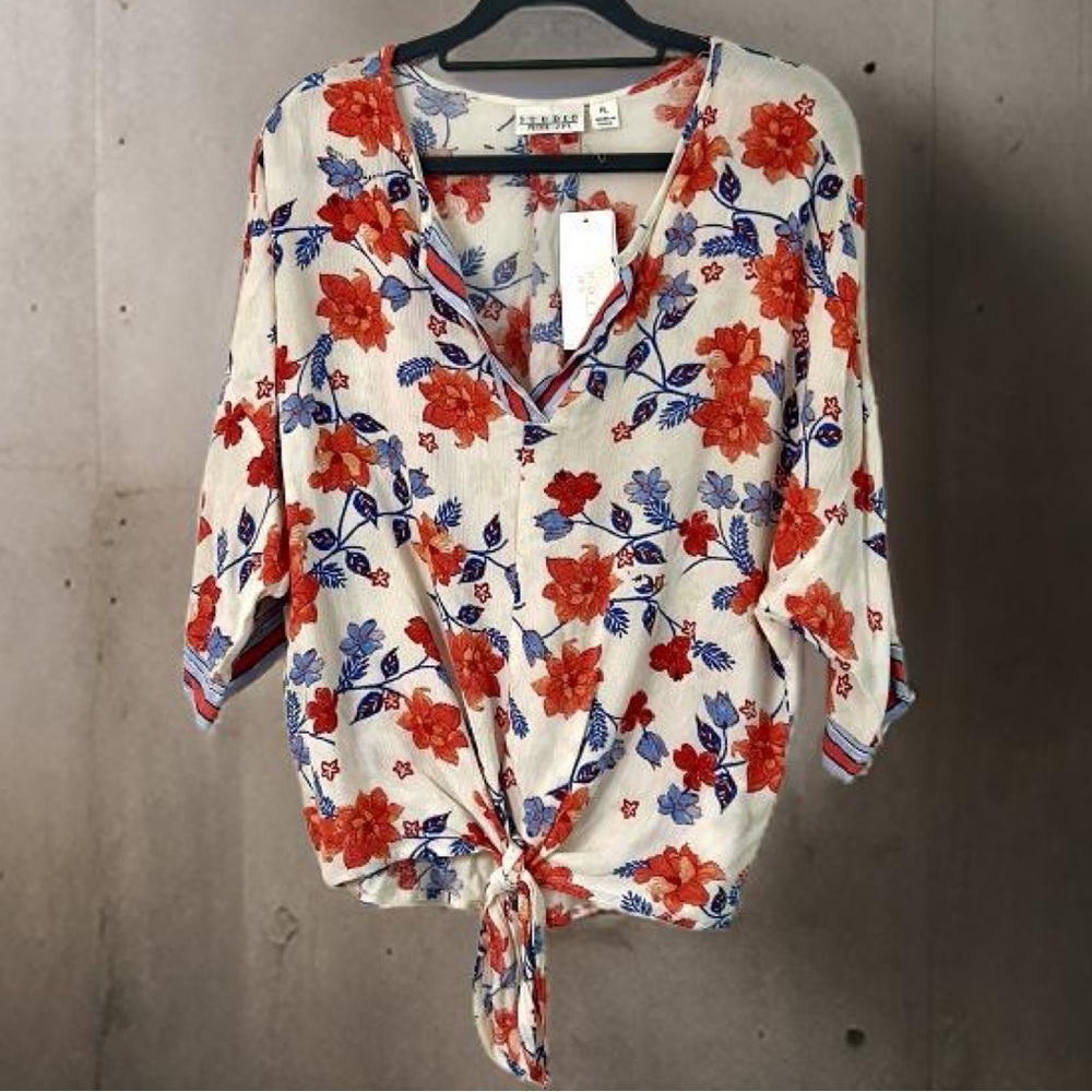 Studio by JPR Tie Front Blouse Sz Large NWT